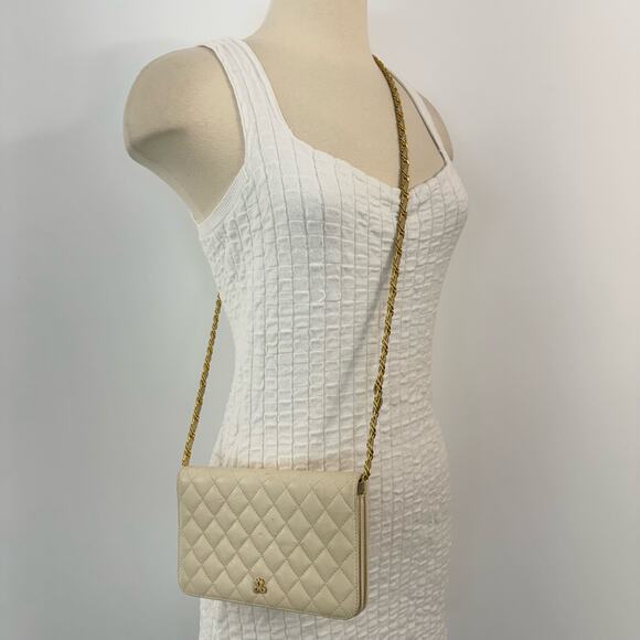 Jay Herbert New York Vintage Quilted Purse with Gold-Tone Chain Strap Cream - Picture 2 of 10